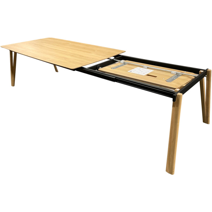 Rennes V-leg table with integrated extension