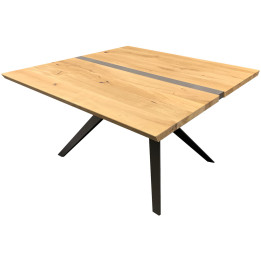 Square table in solid oak and concrete