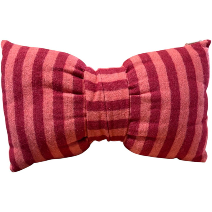 Bow cushion