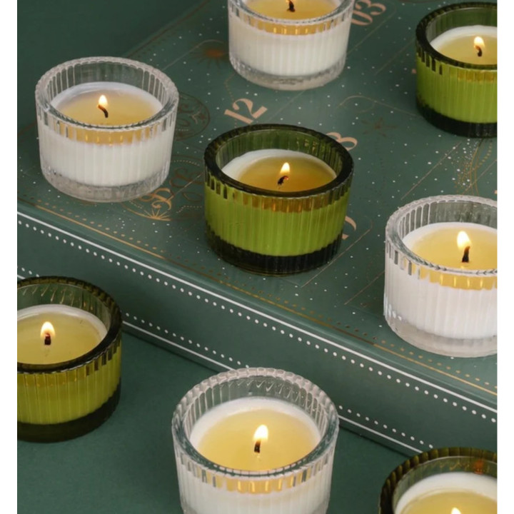 Advent calendar with 24 scented candles
