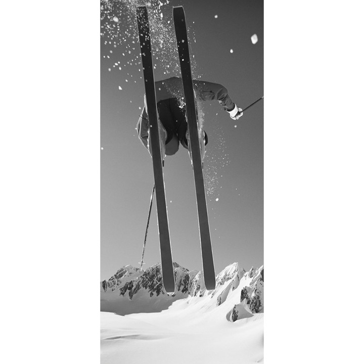 Tela su telaio salto di uno sciatore vintage