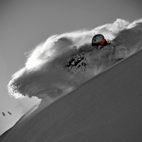 Skieur rouge dans la poudre en photo plexiglass