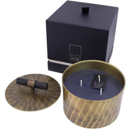 Scented candle in gift box