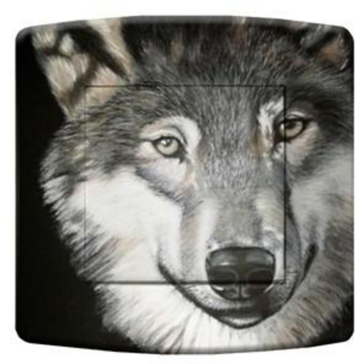 Decorated wolf head light switch