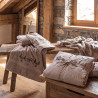 Au coeur de la vallée taupe: embroidered linen | Le Coin Montagne